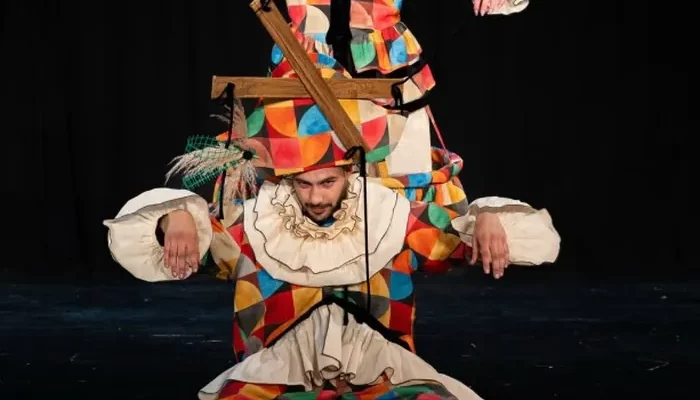 132- Mαριονέτες