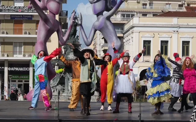 «ΘεατροΚαρναβαλοΞεφαντώματα» Η σάτιρα των ερασιτεχνικών ομάδων.