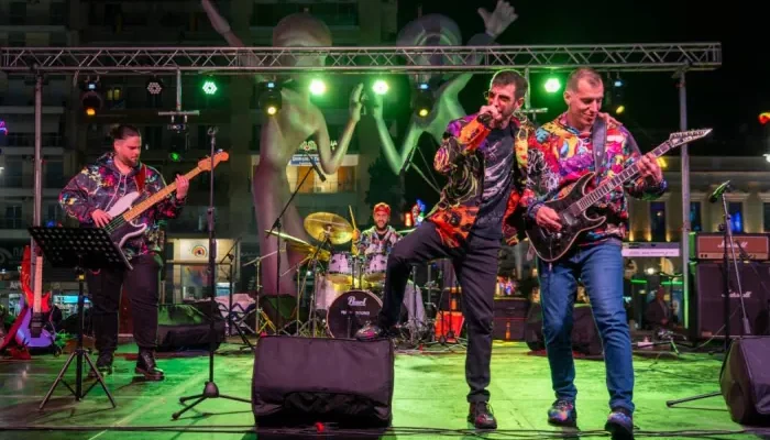 “In the heat of … Carnival” με αξέχαστες επιτυχίες η συναυλία των Πατρινών συγκροτημάτων