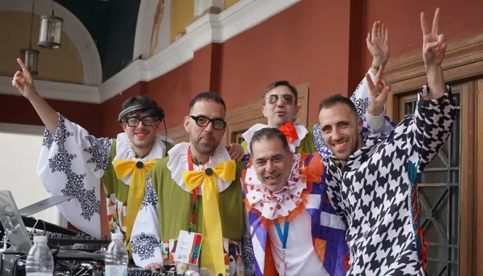 Οι djs των παρελάσεων του τελευταίου Σαββατοκύριακου