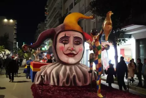 H-ΠΑΡΕΛΑΣΗ-ΤΩΝ-ΑΡΜΑΤΩΝ-2026-17