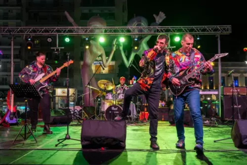 In-the-heat-of-…-Carnival-4