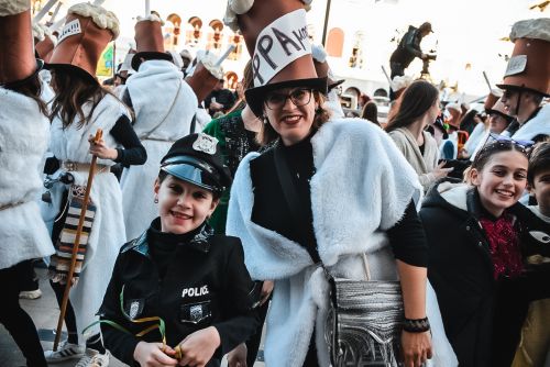 ΜΕΓΑΛΗ-ΠΑΡΕΛΑΣΗ-2026-33 (1) (1) (1)