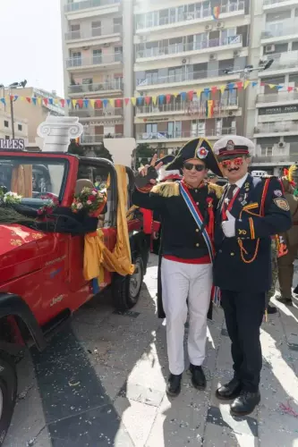 στρατηγοί-και-σοκολατορίχτες-51